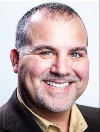 Larry Robichaux's Instagram, Twitter & Facebook