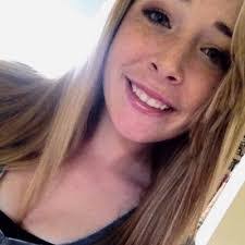 Lindsey Bland's Instagram, Twitter & Facebook