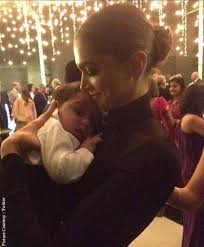Deepika Ranveer Having The Best Time With A Baby At A Friend S Wedding Deepika Ranveer Deepika Padukone Deepika Padukone Style