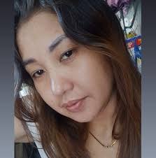 Kahit patong patong man ang problema sa buhay ko. Buong puso naman ako  magtitiwala sa Diyos na makakaahon ako.