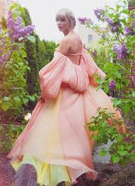 Wallpaper Taylor Swift Lover All threads must be directly about taylor swift or the fanbase. wallpaper taylor swift lover