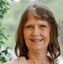 Karen Wildman's Instagram, Twitter & Facebook