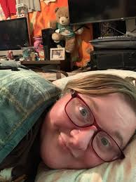 Alternative to weighted blankets for fidgeting legs