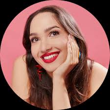 Bella Hull — The Sunlit Comedy Club