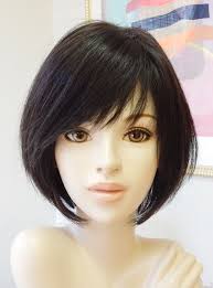 ダブルバングのグラデーションボブ 医療用ウィッグ専門の美容室コンフェッティ 長めのボブヘアカット グラデーションボブ ミセス ヘアスタイル