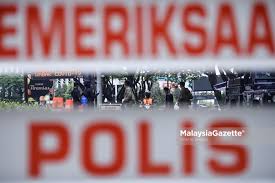 Download ketuk ketampi free ringtone to your mobile phone in mp3 (android) or m4r (iphone). Bekalan Rokok Tak Cukup Selepas Kampung Ditutup