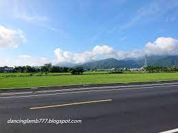 景點 宜蘭 冬山 宜蘭也有伯朗大道 三奇稻間美徑極致的綠 2020年 小羊逛世界 natural landmarks landmarks formosa