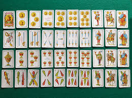 Pentru a opri sonorul apasa pe micul difuzor din dreapta jos. Spanish Suited Playing Cards Wikipedia