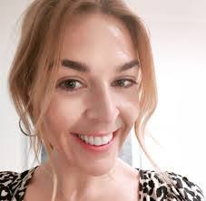 Ellie Timms's Instagram, Twitter & Facebook