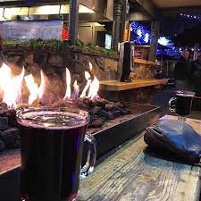 Munchen Haus Bavarian Grill And Beer Garden Leavenworth Washington Beer Garden Brats Regional Brews Leavenworth Washington Leavenworth Beer Garden