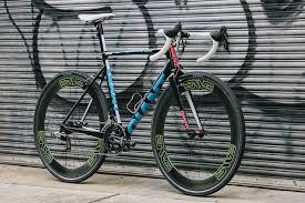 Malachi Moxon Of Northside Wheelers Has Impeccable Style Now Let Me Explain You Put An Average Rider On This G Bicycle Bicycle Maintenance Beautiful Bicycle