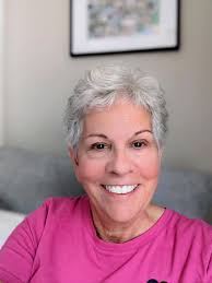 Short hairstyles for 65+ women