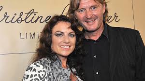 Ihm fiel es dabei vor allem schwer, mit den öffentlichen. Neubauer Ex Lambert Dinzinger Streitet Uneheliche Tochter Ab