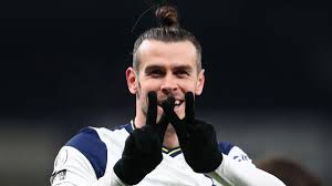 As current world champion he inspires millions of kids to follow their dreams and work with this new signing, three goalkeepers (lloris, szczesny, fährmann) will be wearing the brand new fit control goalkeeper gloves in the. Manchester United For Hugo Lloris To Spark Goalie Merry Go Round Spurs Want Nick Pope Paper Round Eurosport
