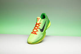 One of the most popular kobe bryant signature shoe colorways ever, the kobe 6 received this festive grinch look for christmas in 2010. Nike Zoom Kobe 6 Grinch 429659 701 Kobe Nike Zoom Kobe Kobe Bryant Signature