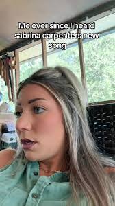 Hope Parton's Instagram, Twitter & Facebook