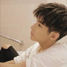 Miss him. #樊治欣#厉嘉琪#赵弈钦#zhaoyiqin #lijiaqi #99pointsgirlfriend #mygirl  #waitmyyouth #cdrama2020 #等等啊我的青春#甜宠#99分女朋友#putao #hemeixuan #arthursu  #fanzhixin #yangmingna