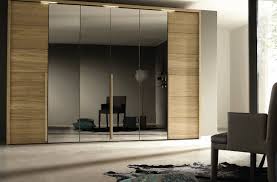 Browse photos from australian designers & trade professionals, create an inspiration board to save your favourite images. Le Placard Sur Mesure La Solution Pour Optimiser L Espace Portes Coulissantes Modernes Modele Placard Mobilier Design