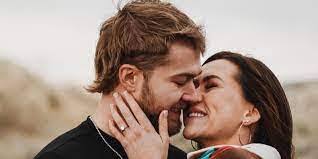 Lilian Cooley's Instagram, Twitter & Facebook