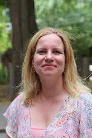 Brenda Hulsman's Instagram, Twitter & Facebook