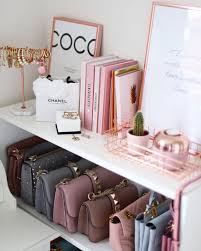 Ikea Billy Regal Hack Ikeahacks Interior Taschen Regal Chanel Handlettering Prints Billy Regal Hack Billy Regal Schlafzimmerorganisation