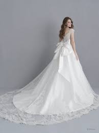 Disney Wedding Dresses 2020 Everythingmouse Guide To Disney In 2020 Snow White Wedding Dress Ball Gowns Wedding White Wedding Gowns