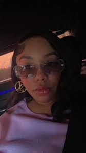 Tomeka Anderson's Instagram, Twitter & Facebook