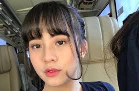 Tak peduli status ataupun pekerjaan, setelah menginjak usia 17 tahun kamu pun diharuskan untuk merekam data diri serta mengambil foto ktp. Kesal Zara Jkt48 Kena Tipu Online Shop Hitekno Com
