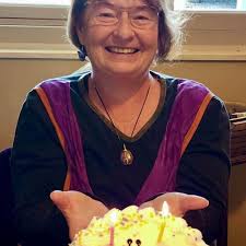 If you see someone with a three-dot tattoo, you might want to get out of  there fast 😲... what it could mean in the comments👇👇