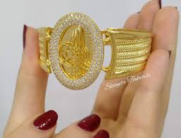 Trend Kelepce Panosundaki Pin