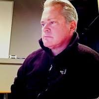 50+ perfiles de «Jonathan Smiley»