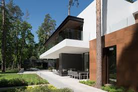 modern forest house in russia architects alexandra fedorova