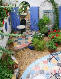 36 Best The Do S And Don Ts Of Enclosed Garden You Must Learn Garden Gardenideas Gardende Courtyard Gardens Design Small Courtyard Gardens Courtyard Garden