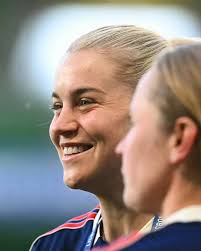 The UEFA Women's Champions League final is here! Will Arsenal Women or FC  Barcelona Femení win today's title? ⏰ 12 p.m. ET 📺 USA: DAZN 📺 UK: TNT  Sports 1, discovery+, DAZN