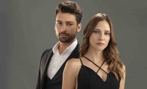 Alina boz feroz khan vogue men couple aesthetic turkish beauty turkish actors couples in love couple portraits actors & actresses. Alp Navruz Ve Alina Boz Hayranlarini Sevindiren Elimi Birakma Surprizi