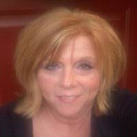 Lauri Barnes's Instagram, Twitter & Facebook