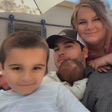 Need 2 tables and 12 chairs for Thanksgiving in Sonora, CA, any  recommendations?