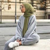 Bite Off More Than You Can Chew Hoodie آم ال Sur Instagram Hey Girls J Ai Oublier De Vous Donner Le Code Promo J Ai 10 Chez Barchapar En 2020 Mode De Rue Voile Hijab Style Casual Vetements Pour L Ecole