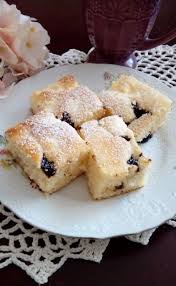 Kolac S Tvarohom A Slivkovym Lekvarom In 2020 Yummy Cookies Delicious Food