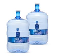 According to how much does one gallon of water weigh?, a gallon of water weighs approx 8.35lb. 5 Gallon Water Jug Empty Reusable Primo Water