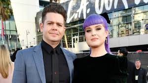 Kelly osbourne shocked fans with a totally different look. Kelly Osbourne Reunites With Brother Jack After Testing Negative For Coronavirus Wkyc Com