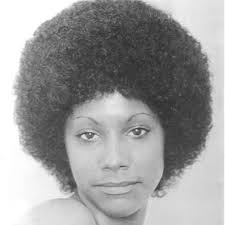 ✨ Who is she? This is Lorna Bennett (b. June 7, 1952, Newton, St.  Elizabeth, Jamaica) a name every reggae lover should know. 🎶 Why she  matters: In 1972, her reggae cover