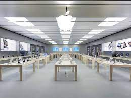 Re:store — apple iphone 4 и 3gs, ipad 2 и ipad, ipod, ноутбуки macbook. Angry Man Smashes Iphones And Macs At Apple Store In France The Verge