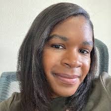 Heather Dowdy's Instagram, Twitter & Facebook