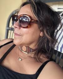 I just received a most beautiful choker from an artist @suzbuttonbows it is  soooooo badass I can barely breath. It's so tough and made by her hand!  Beautiful thank you Suz I'll