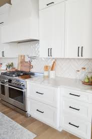 Light grey gloss kitchen with oak worktop 40mm ammo box. Modern Traditional White Kitchen Kitchen Design Home Decor Kitchen Kitchen Remodel Small