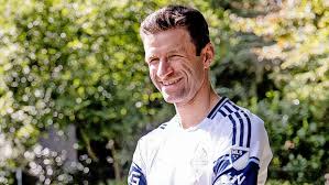 Diamantha aweti kalapalo nua shes an unassuming yet