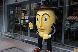 バンコク人気スイーツ店 Mango Tangoマンゴー・タンゴ マンゴーとアイス プリン3種盛り