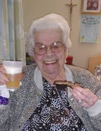 Alice Testa's Instagram, Twitter & Facebook