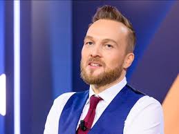 De meest beruchte gast van Dr. Phil geniet van nieuw leven en onthult  geslacht kindje in shoot voor topmerk